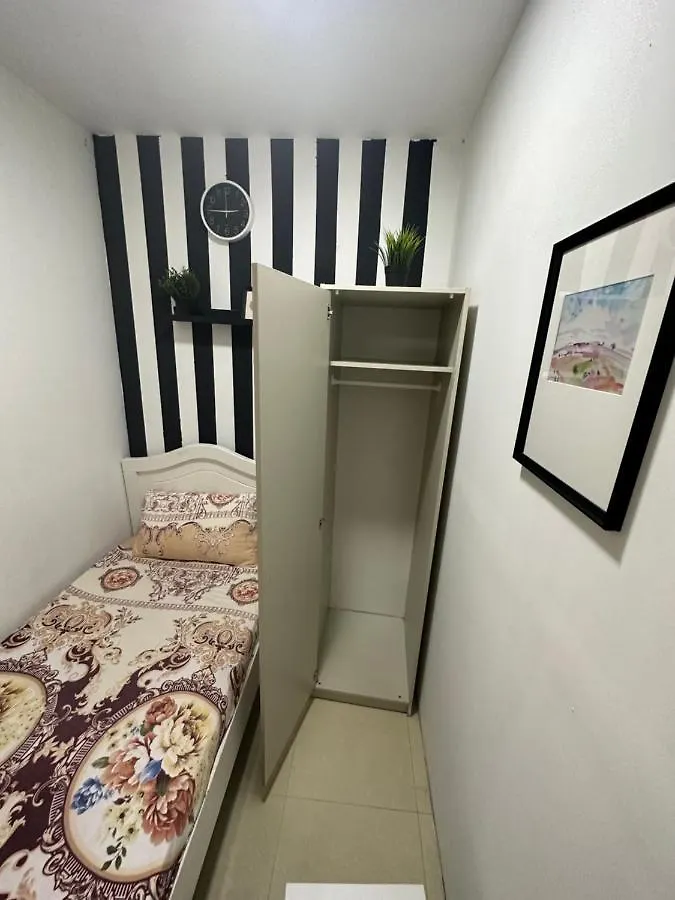 Homestay Solo Partition Room In Al Barsha 1 Near Mashreq Metro Dubai