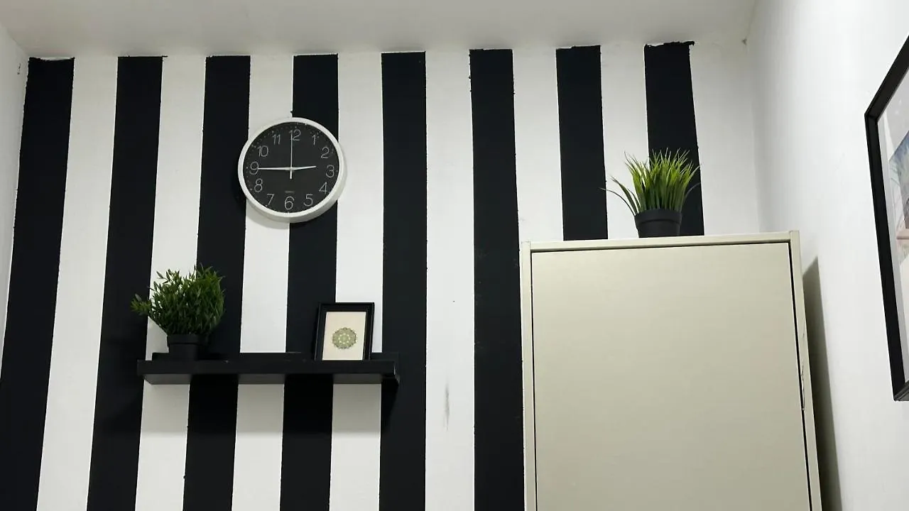 Homestay Solo Partition Room In Al Barsha 1 Near Mashreq Metro Dubai United Arab Emirates